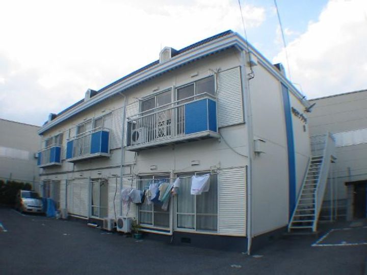 中庄サンプラザ B201号室の外観