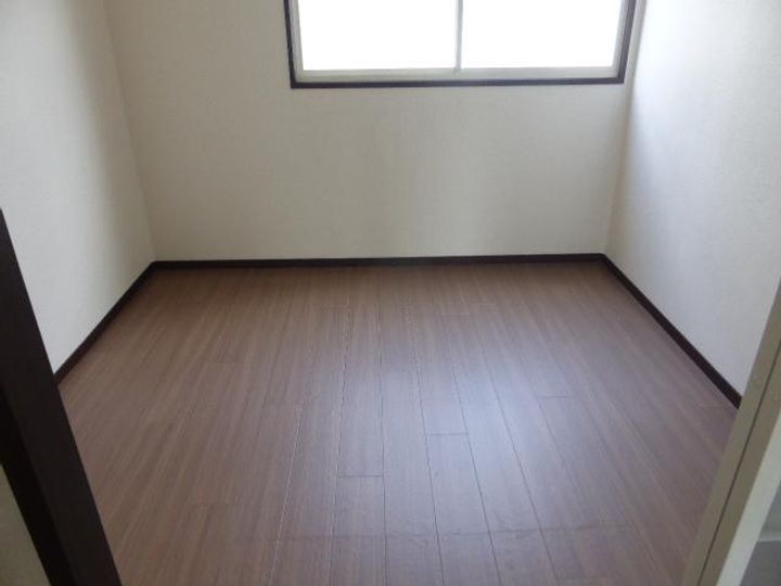 アンダンテ福井 Aの居間