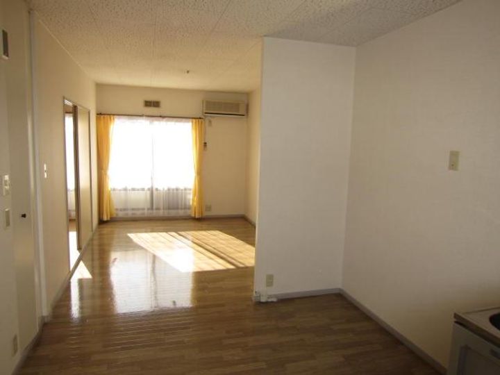 岡山県浅口市金光町占見(アパート)の賃貸物件A202号室の居間