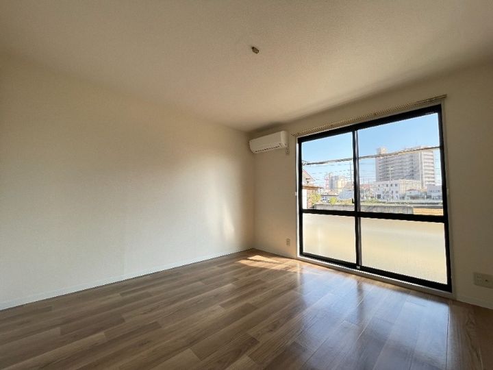 ニングル土倉 B102の居間