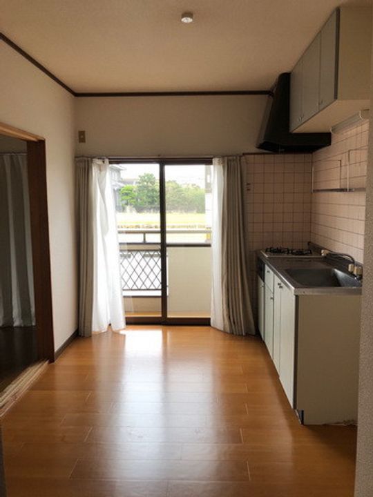 コーポサンフラワーの居間