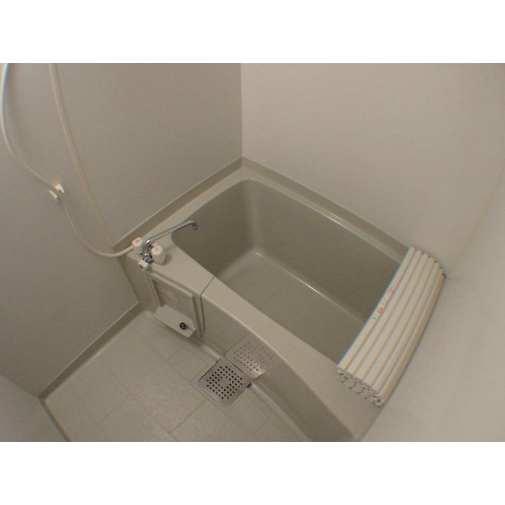 岡山県倉敷市広江2丁目(アパート)の賃貸物件201号室の風呂