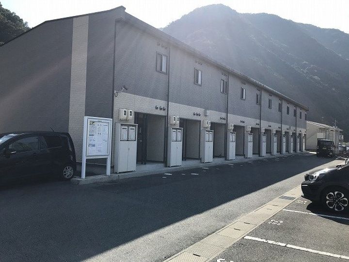 レオパレスル ソレイユ205の外観