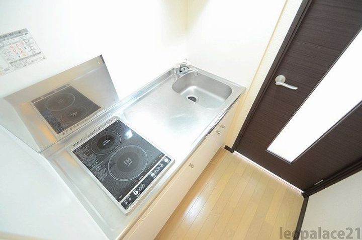 岡山県倉敷市水島北亀島町(アパート)の賃貸物件103のキッチン