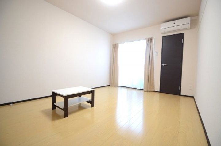 岡山県倉敷市藤戸町天城(アパート)の賃貸物件105の居間