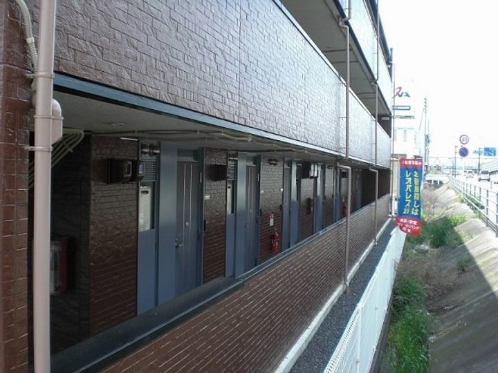 レオパレスサンフラワーの周辺