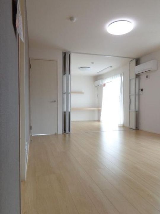 アンシャンテの居間