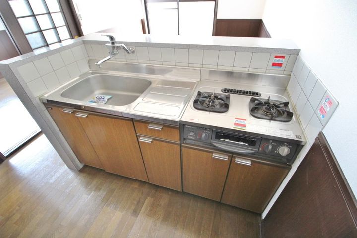 岡山県倉敷市中島(アパート)の賃貸物件201のキッチン