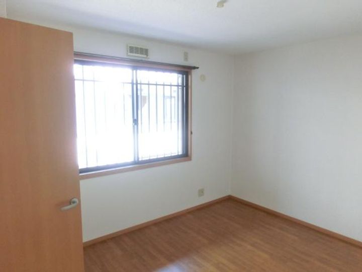 岡山県岡山市南区藤田(アパート)の賃貸物件B101号室の居間