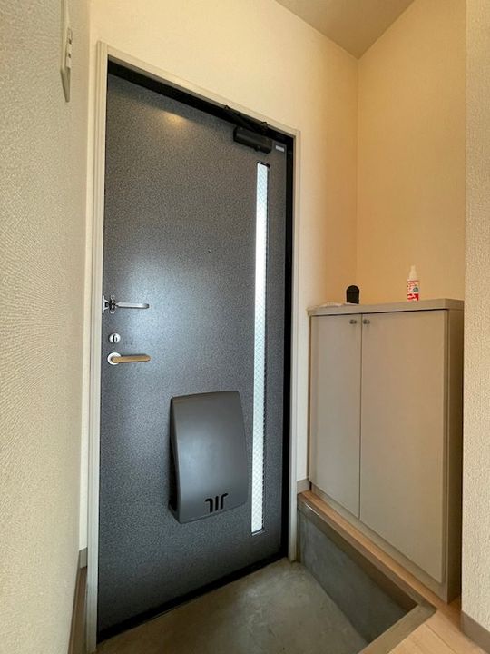 るーらんB棟の玄関