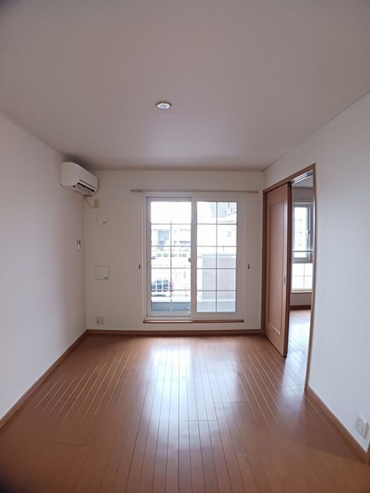 岡山県倉敷市玉島長尾(アパート)の賃貸物件の居間