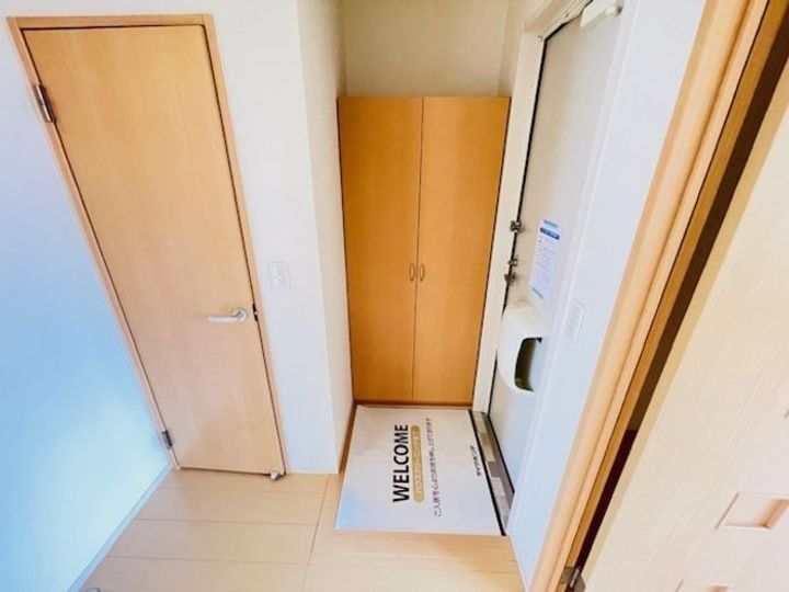 岡山県倉敷市中畝1丁目(アパート)の賃貸物件の玄関