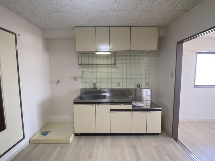 ローズパーク津島301のキッチン