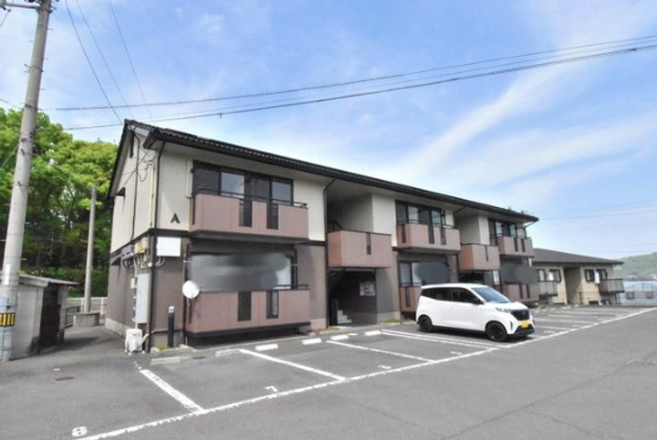 ファミール河野 A棟203の外観