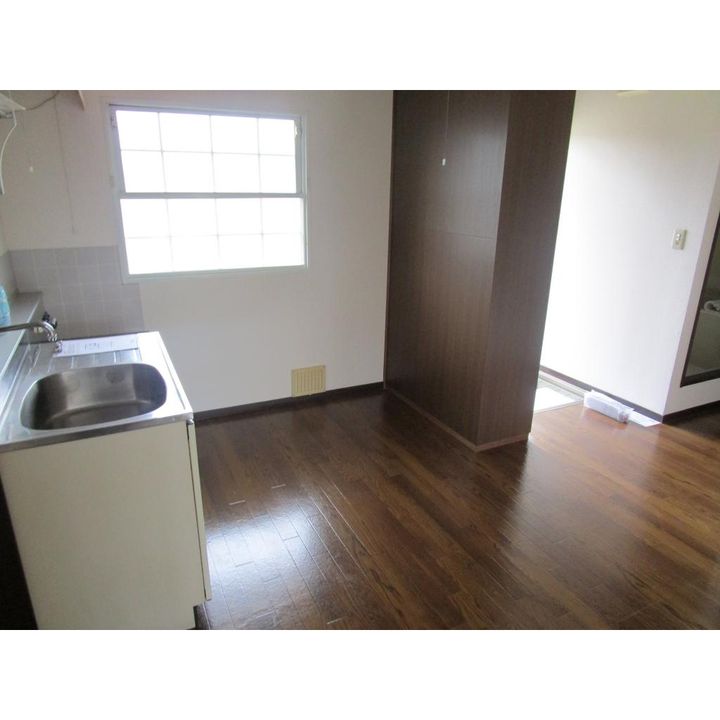 岡山県総社市福井(アパート)の賃貸物件212号室の居間