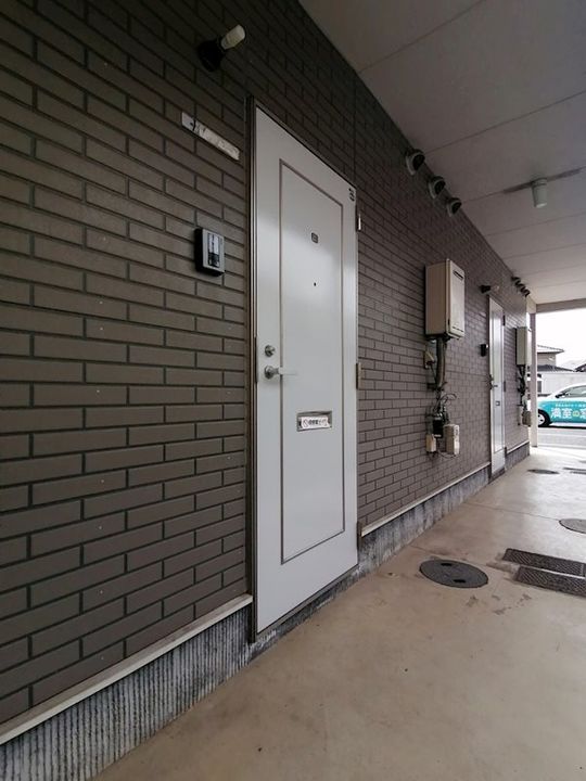 コンセルヴァトリオA棟の玄関