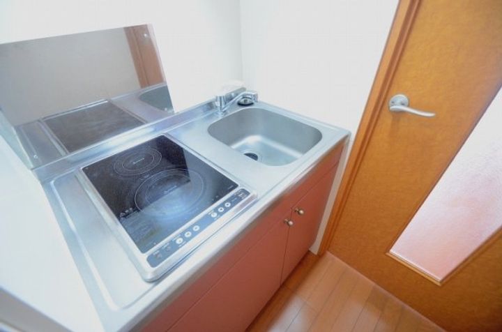 岡山県倉敷市児島田の口1丁目(アパート)の賃貸物件104のキッチン