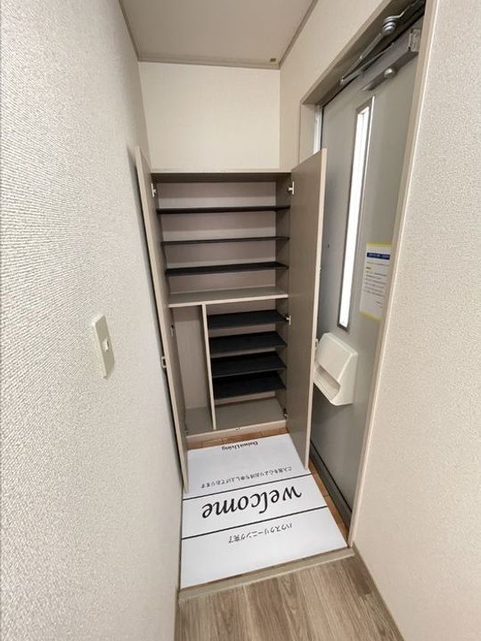 岡山県倉敷市玉島1丁目(アパート)の賃貸物件202の玄関