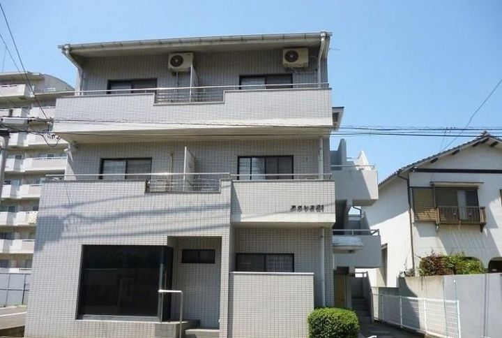 アクシス21の外観