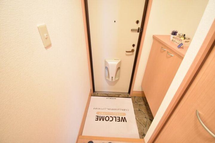 T・Iセジュールの玄関