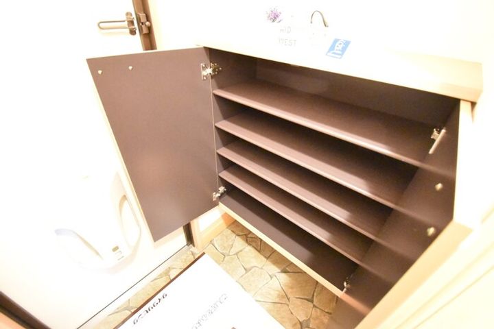 T・Iセジュールの玄関