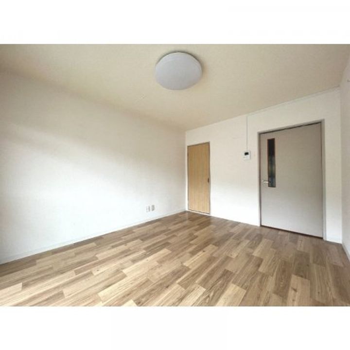 オーレックス郷東403の居間