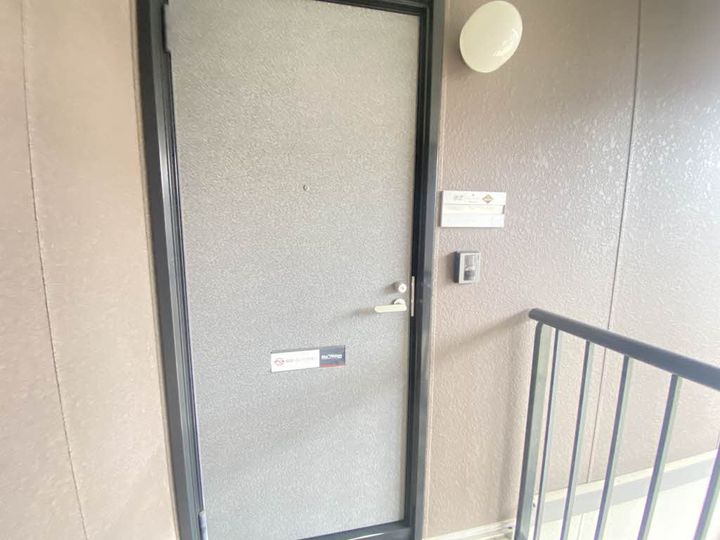 コートMT F館の玄関