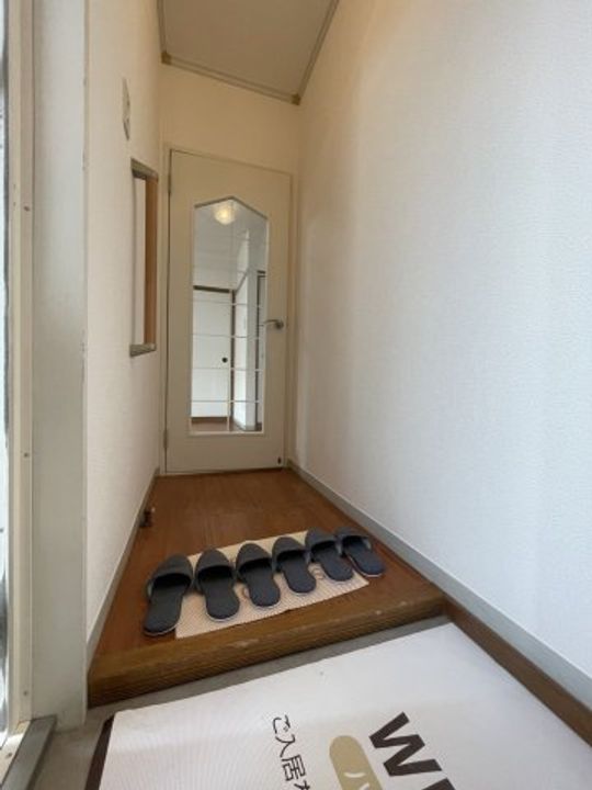 サンタウン円座 D棟102の玄関