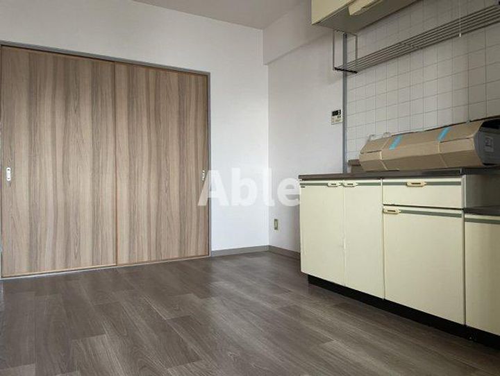 つるぎマンションの内装