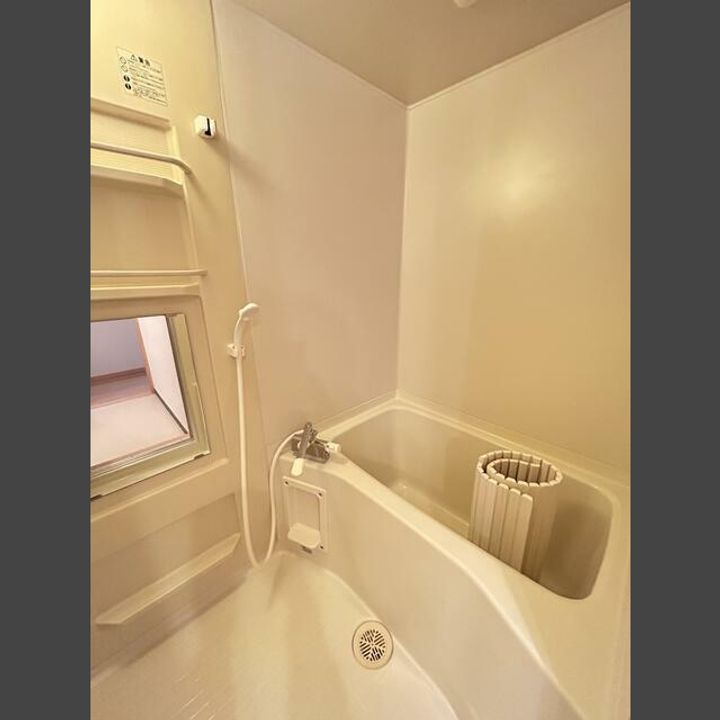 ユーミー伏石Ⅱの風呂