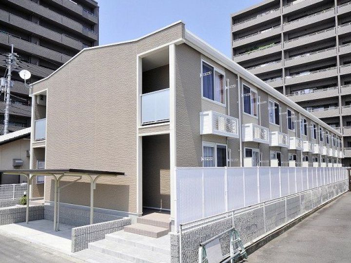 レオパレス富205の外観