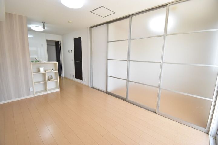 プリマヴェーラ・Yの居間