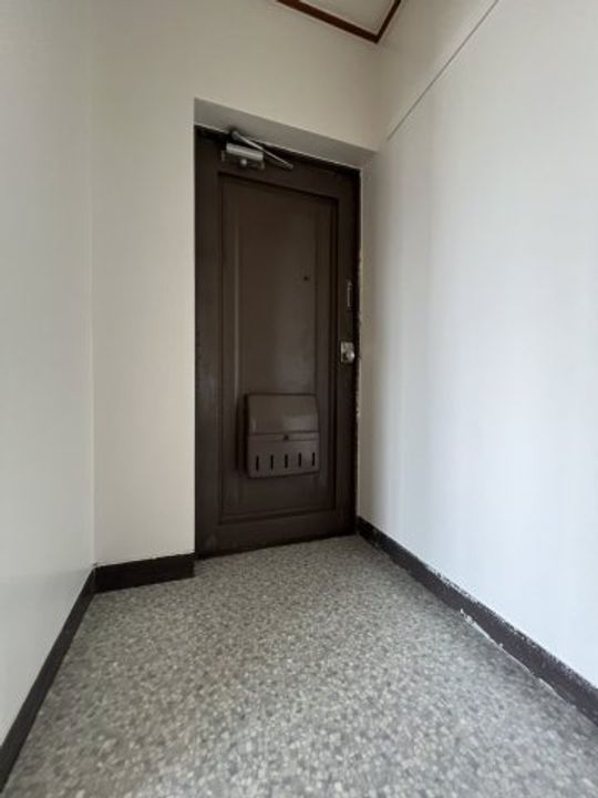 中山ハイツの玄関