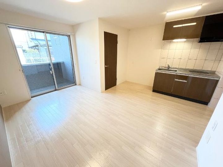 コントレールの居間