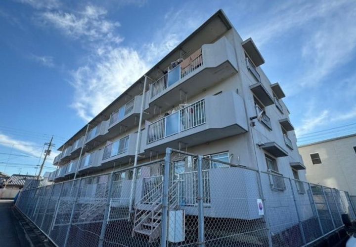 岩藤マンションの外観