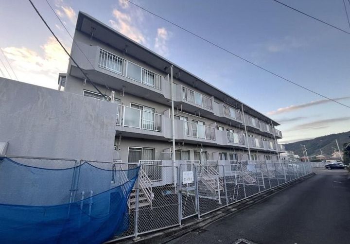 岩藤マンションの外観