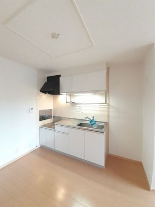 ベル・メゾン鶴市Bのキッチン