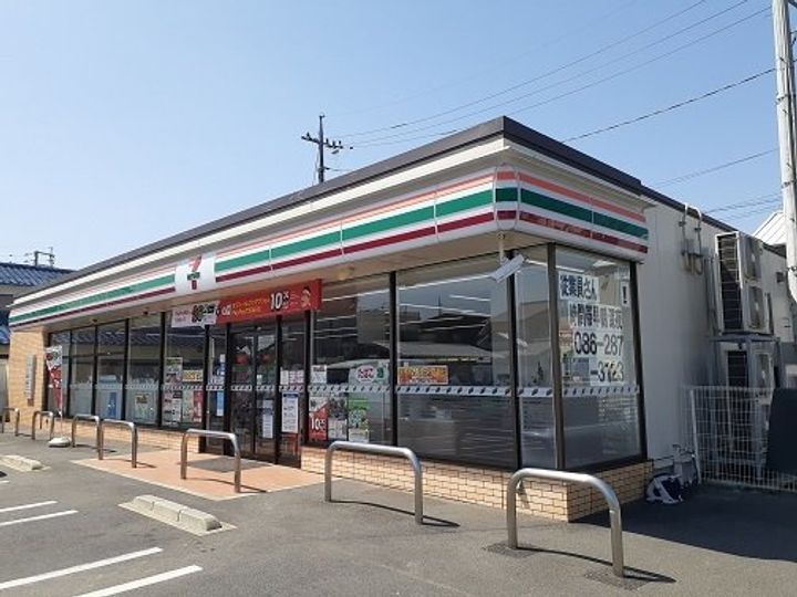 アルバーダ・KⅢの周辺