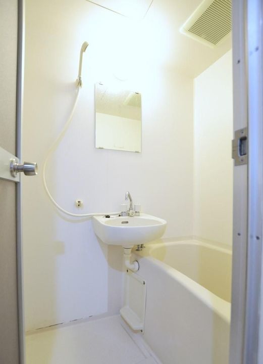 カレッジ三共パートIの風呂