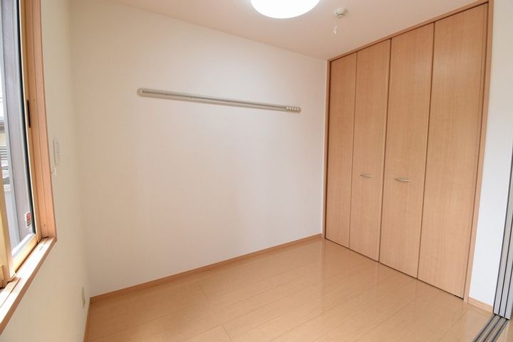 リビングタウン伏石 B棟103の内装