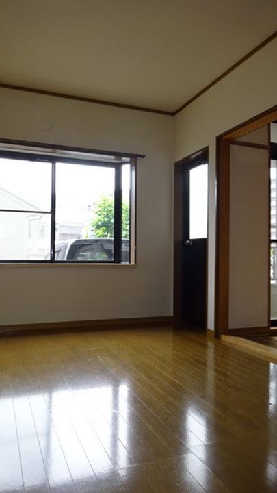 サンシャインBの居間