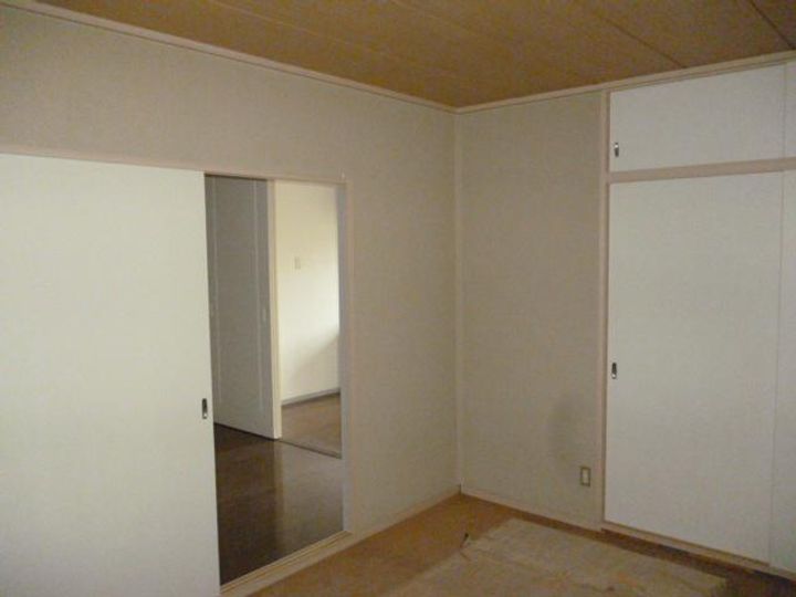 エーライン泉A・B ペット(犬)B202号室の居間