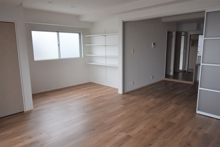 クレスト明治町の内装