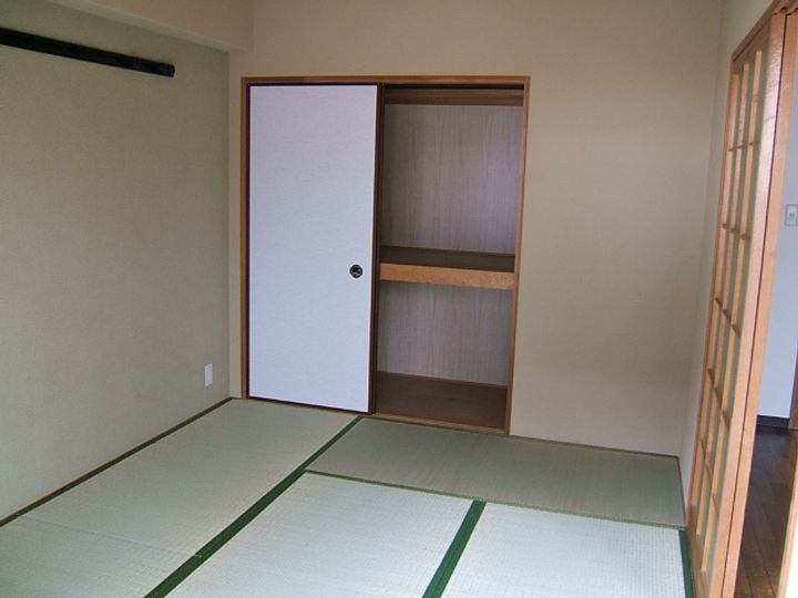 鷹取プレイスの内装