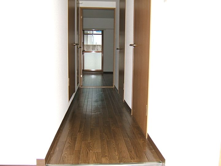 鷹取プレイスの内装