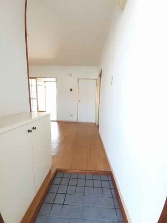 ニューシティつのごうCの玄関