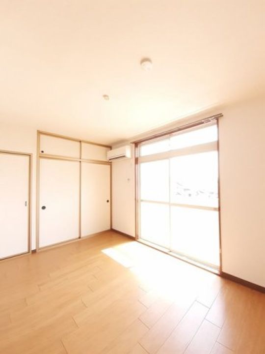 ニューシティつのごうCの居間