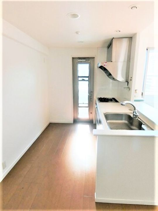 サーパスシティ福山駅前の居間