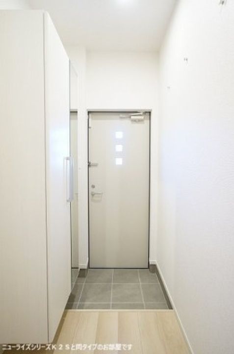 ライフランドFの玄関