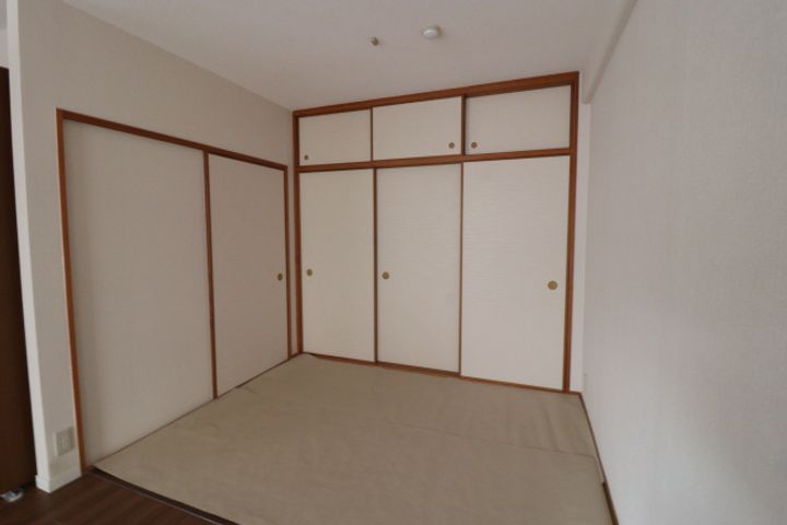 アルファステイツ光南町203の内装